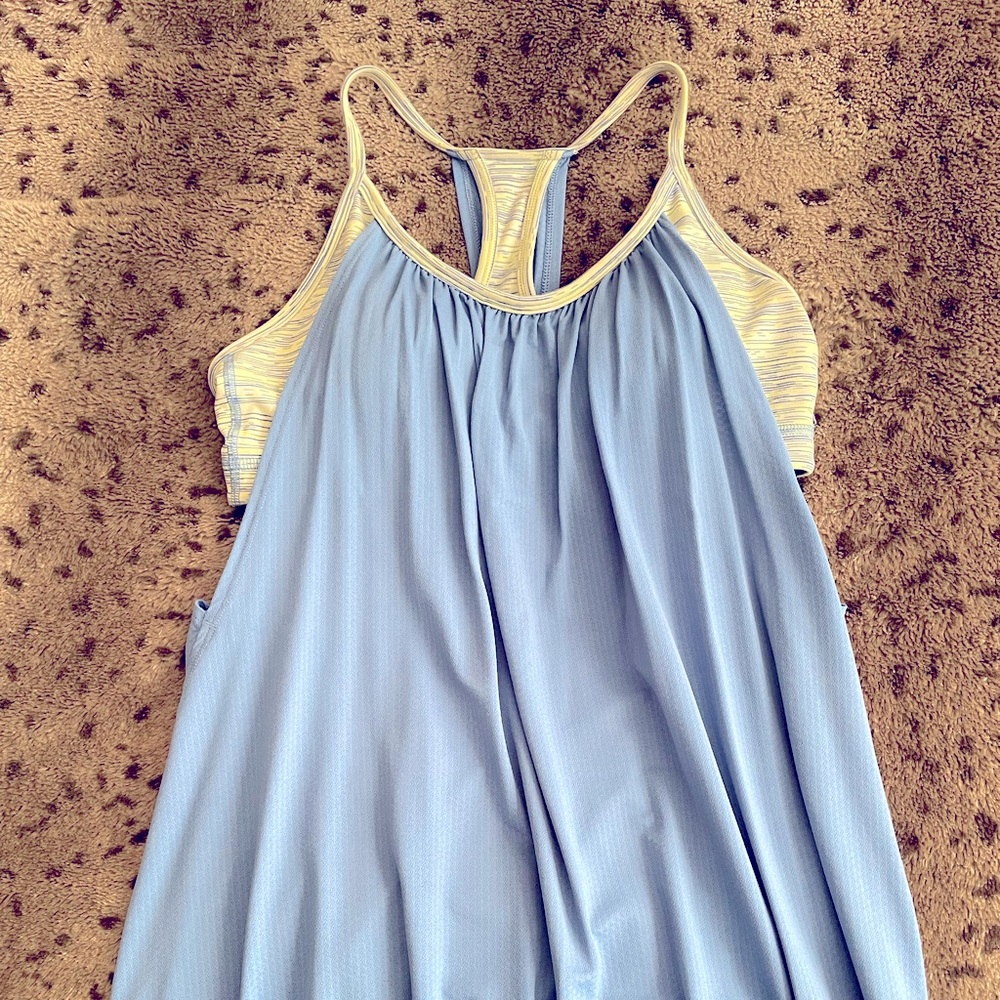 Lululemon tank top in size 6